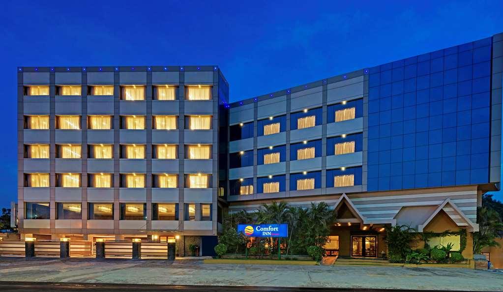 Comfort Inn Sunset Ahmedabad Exterior foto